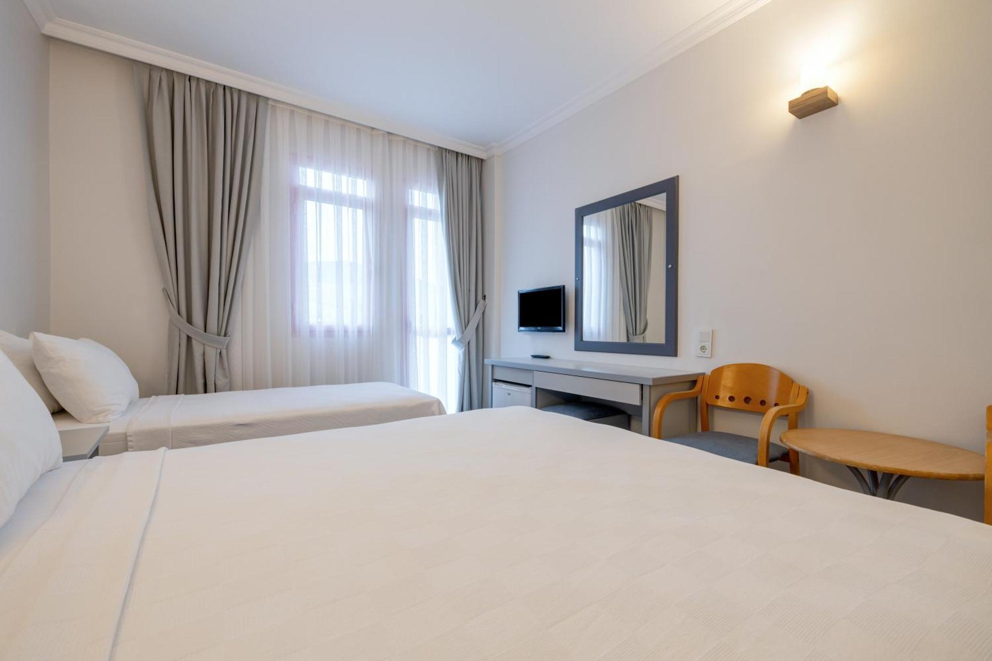 Hanedan Beach Hotel Фоча Екстер'єр фото