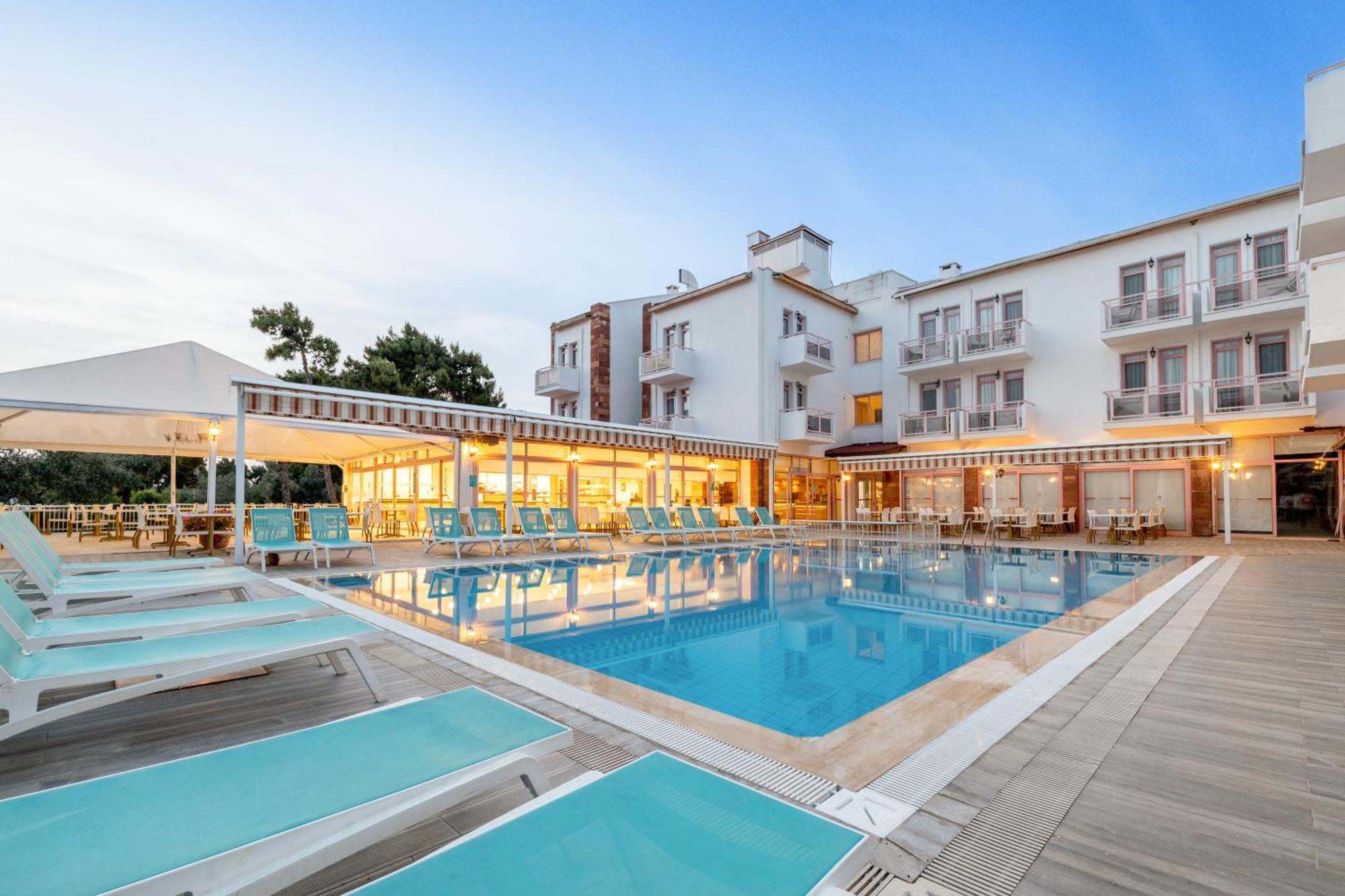 Hanedan Beach Hotel Фоча Екстер'єр фото