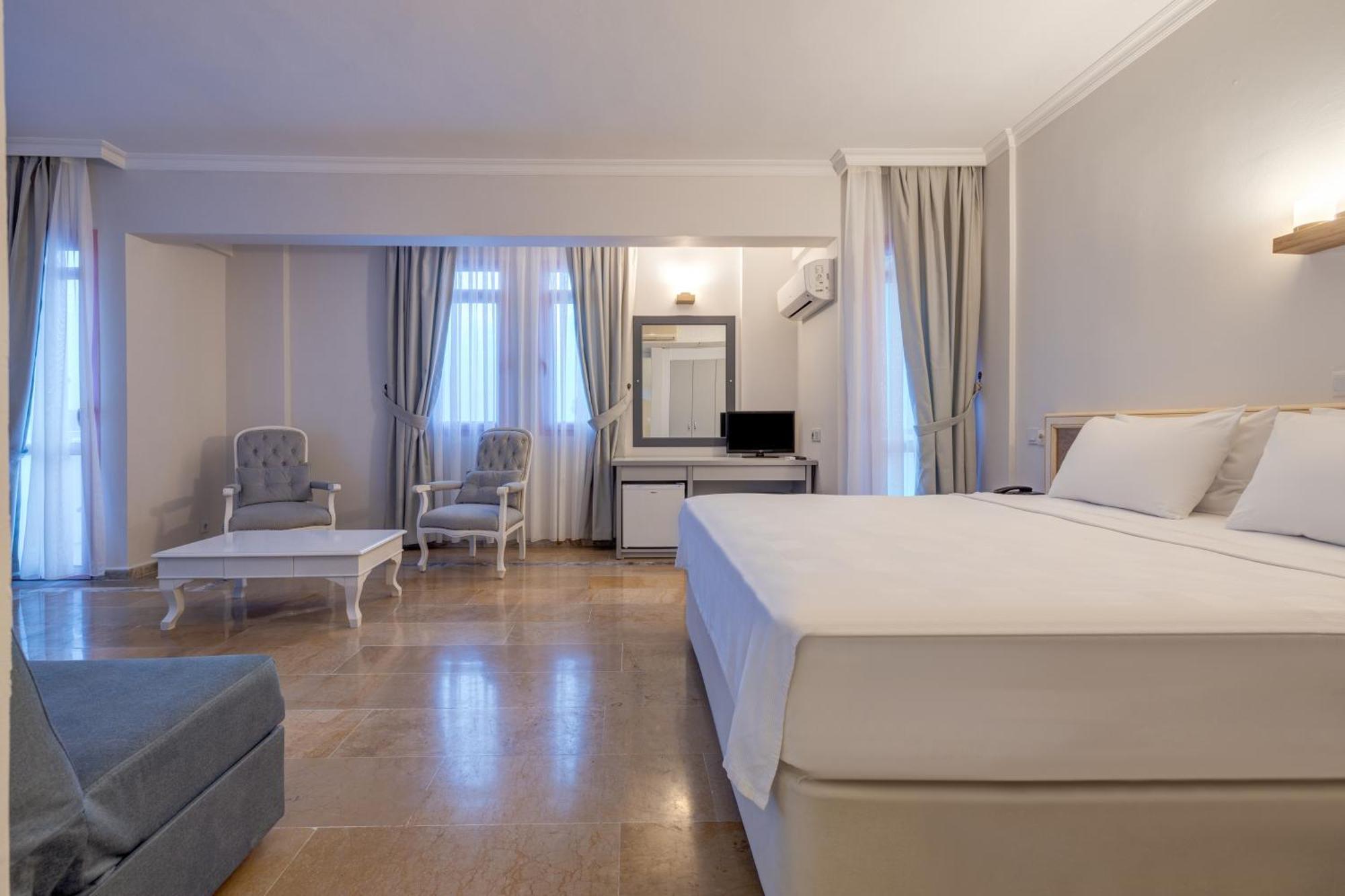 Hanedan Beach Hotel Фоча Екстер'єр фото