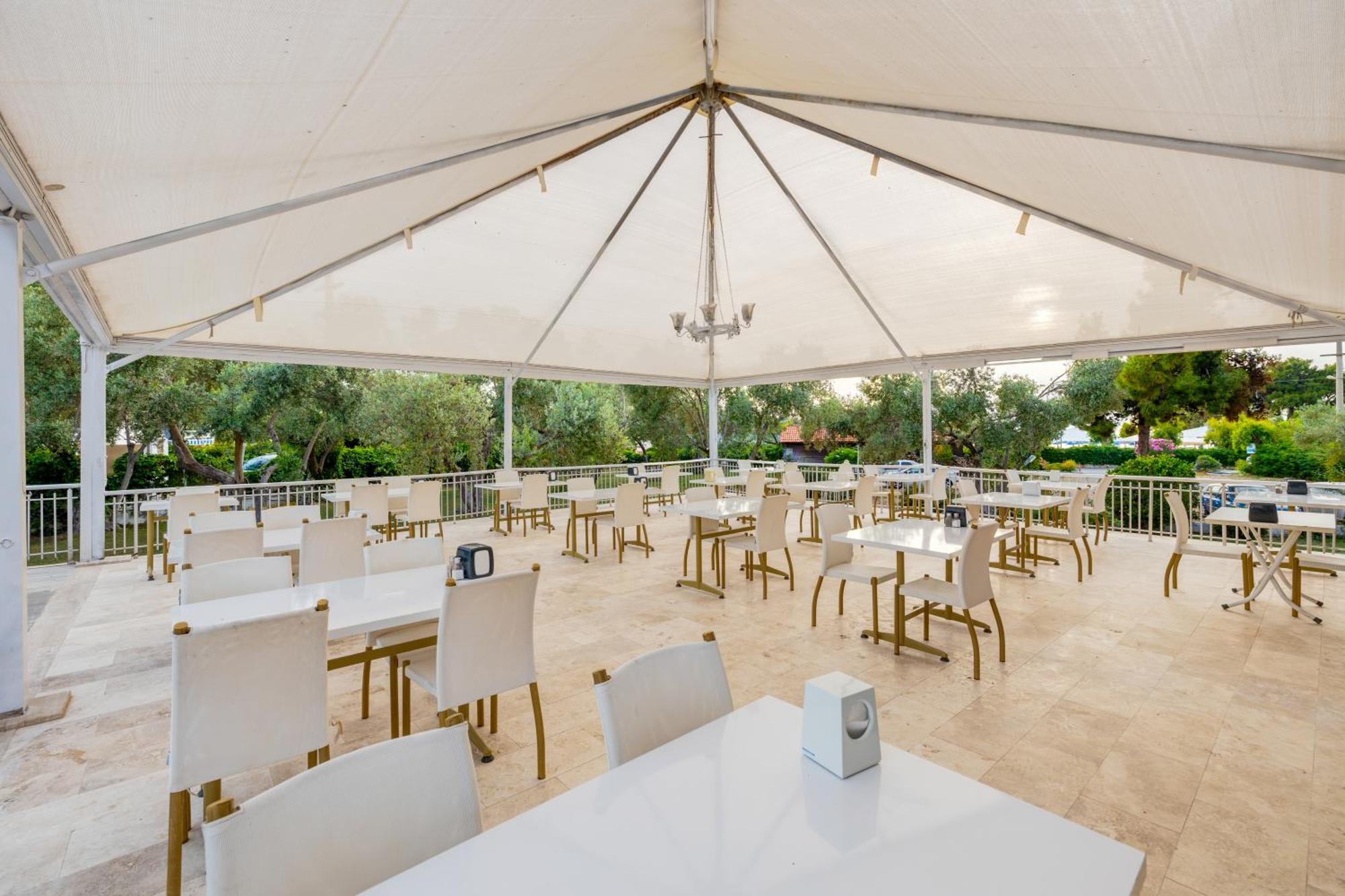 Hanedan Beach Hotel Фоча Екстер'єр фото