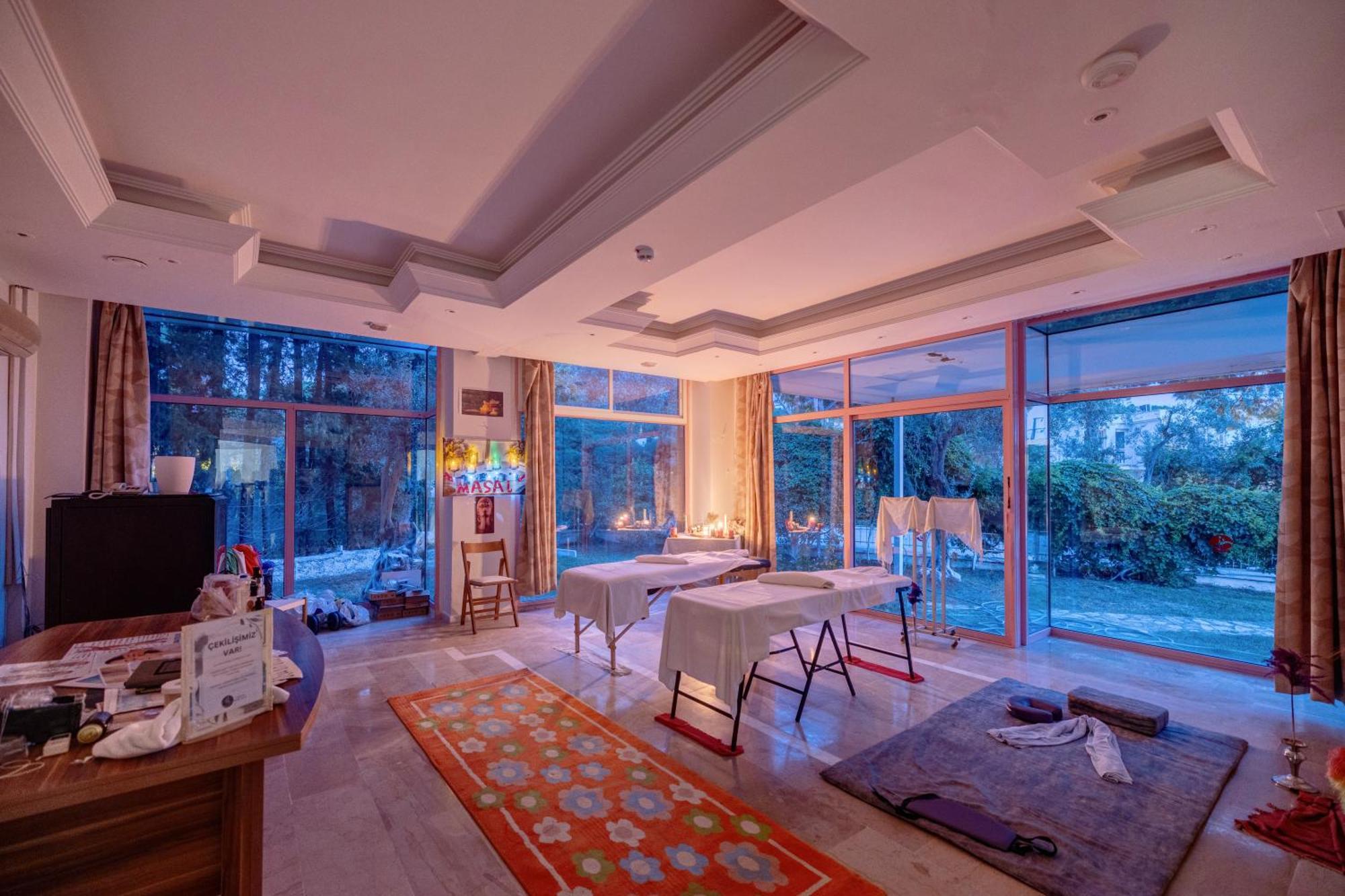 Hanedan Beach Hotel Фоча Екстер'єр фото