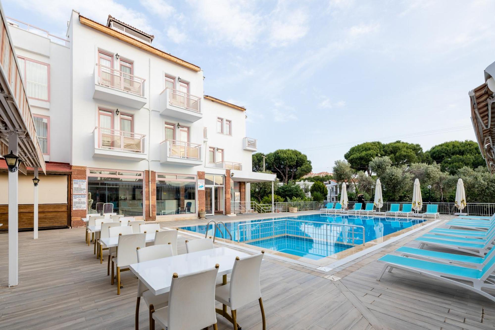 Hanedan Beach Hotel Фоча Екстер'єр фото