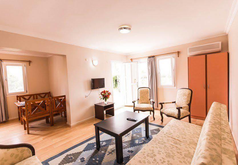 Hanedan Beach Hotel Фоча Екстер'єр фото